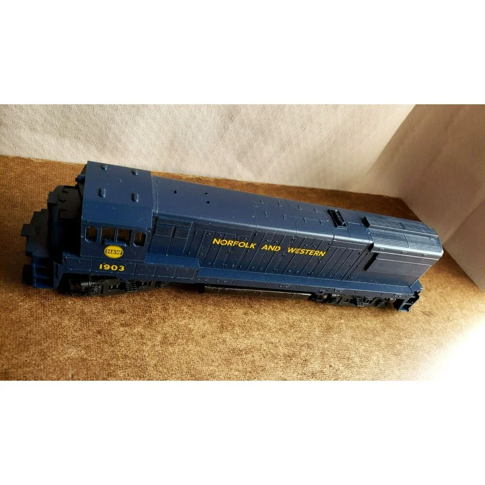 Vintage ATHEARN HO Scale GE U28B Diesel LOCOMOTIVE Norfolk & Western #1903 Blue